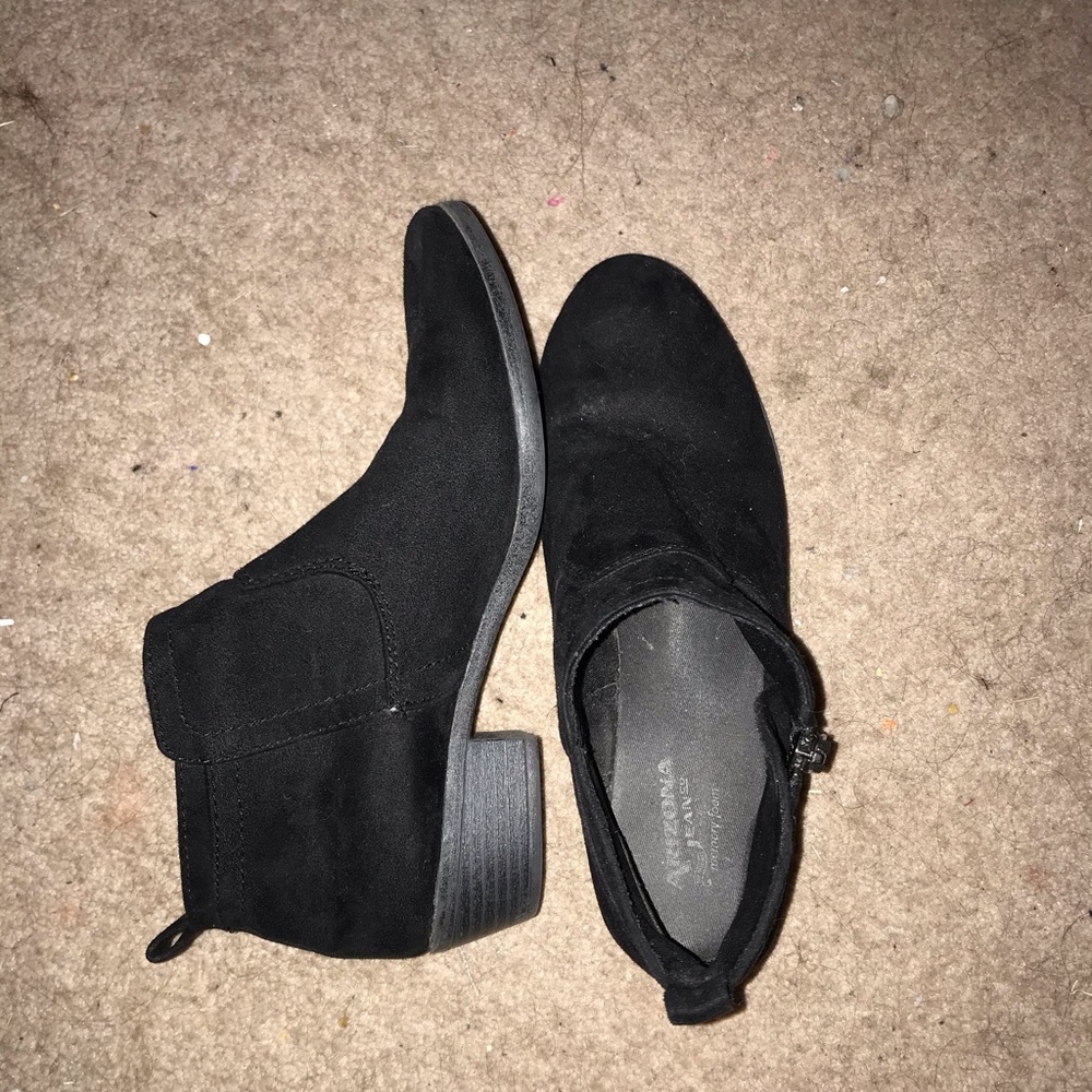 black booties